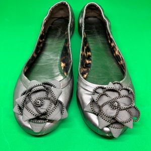 Arturo Chiang Pewter Genuine Leather Ballet Flats With Bows Women’s Size 8